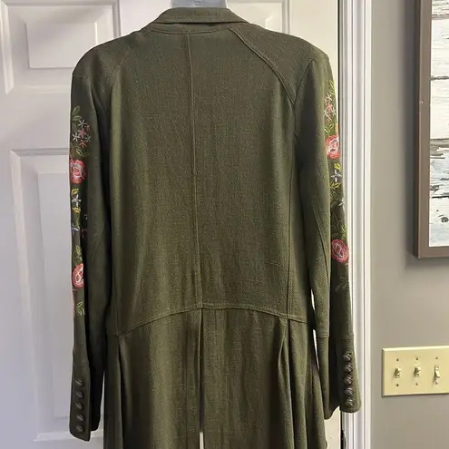 Aratta Silent Journey Multi Blend Sleeve Floral Embroidered Cherish Coat