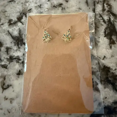 Tiny Christmas Tree Stud Earrings Gold