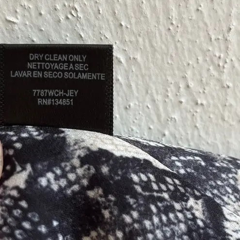 WAYF Tank Top Posie Strappy Camisole in Serpent Black & White Sz XL EUC