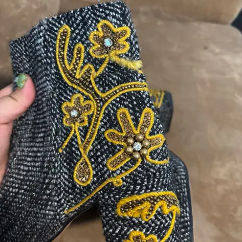 Coral blue women’s tweed Black and White Ankle Boots size 39