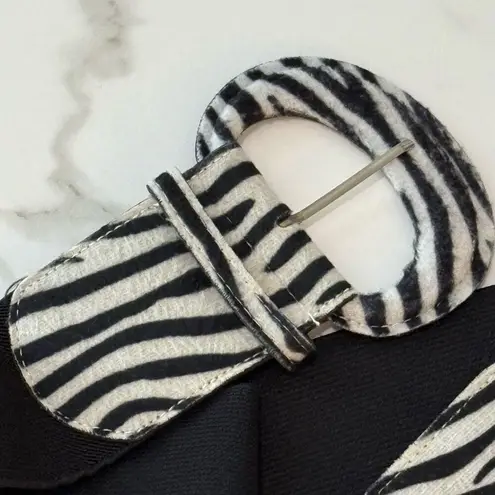 Women’s belt black white tiger striped vinyl elastic stretch OSFM Black