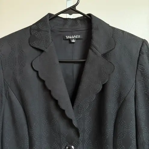Tahari Black Blazer Jacket Scalloped Trim Luxury Career Office