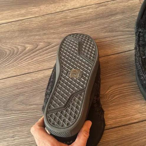 MOU Eskimo sneaker all black