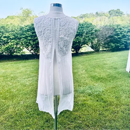 Willow & Clay Sheer Embroidered Sleeveless Tunic