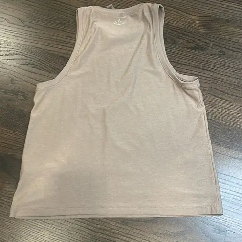 Beyond Yoga  Featherweight tank in Birch Heather