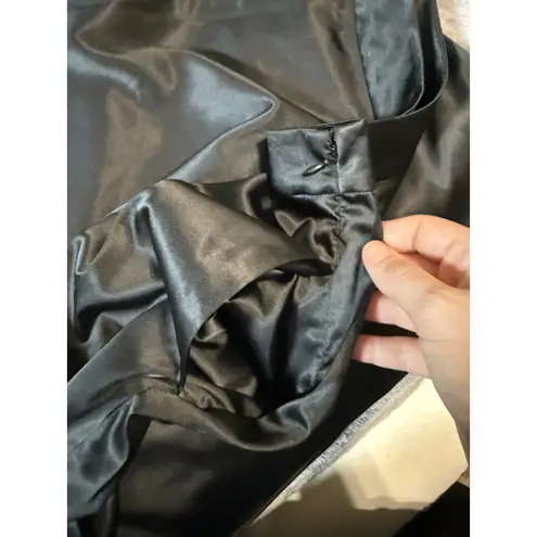 Universal Standard NWT Black Shine Size 0 CLAIR SWING SKIRT Side Zip Pocket