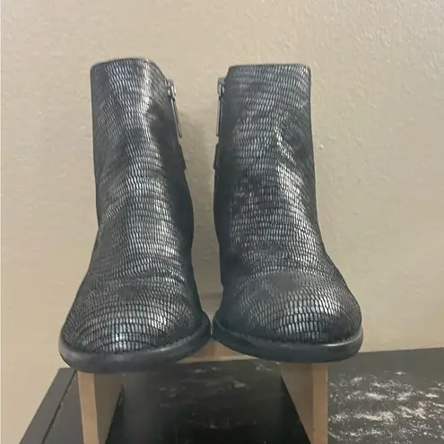 Donald Pliner Metallic Lizard Print Leather Boot Size 7 Goth Unique Rock