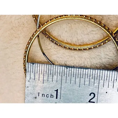 Gold Tone 3pc Bangle Bracelet Set Costume Jewelry