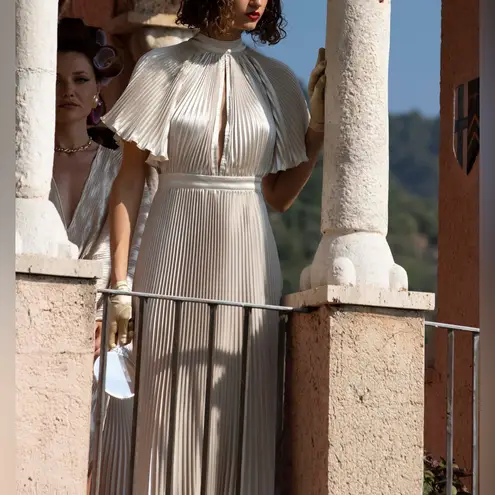 NWT L’IDEE Elite Pleated Maxi Gown Dress in Champagne Gold Size 8