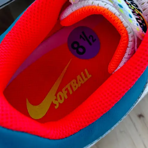 Nike  Renew Hyperdiamond 4 Pro Women White Turbo Green Softball Cleats NWOB - 8.5