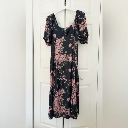 Saltwater Luxe NWT Alyvia Midi Dress Dark Ivy Floral Cottage Boho Smocked Puff M