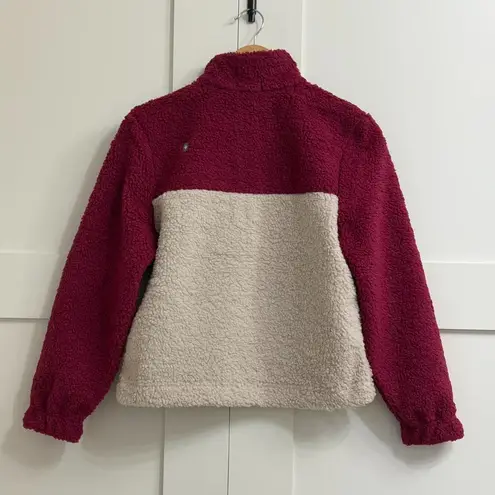FIGS  On-Shift High Pile Fleece Pullover Jacket in Deep Cranberry, Size XXS