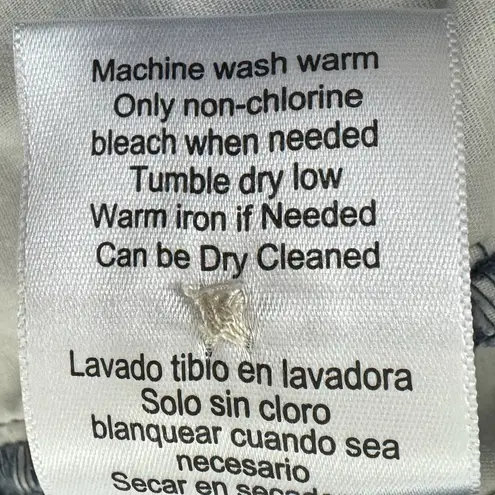 Jachs Girlfriend Women’s Sz M Coastal Blue Floral Stretch Chino Preppy Shorts