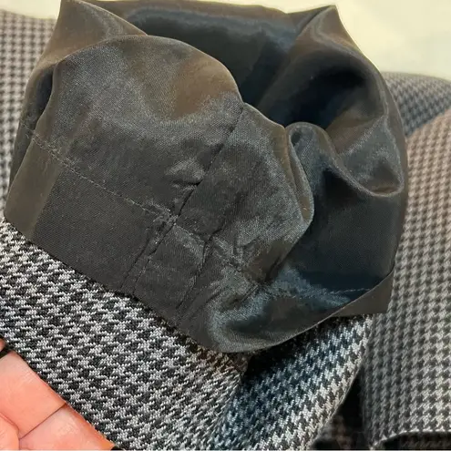 Lord and Taylor Fifth Avenue petite wool houndstooth pants 2P black gray.