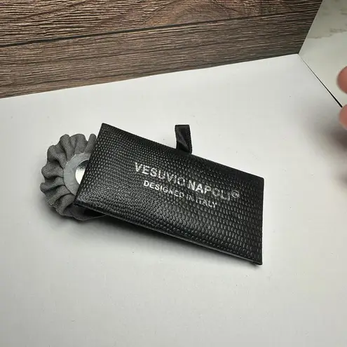 Vesuvio Napoli Italy Grey Cloth Flower Brooch Lapel Stick Pin NWOT Silver