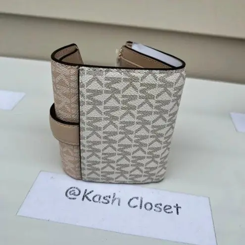 Michael Kors  Buff Multi Carmen Wallet