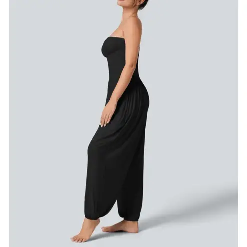 Halara NWT Tube Top Style Side Pocket Jumpsuit SIZE S. Haram style. Stretchy!