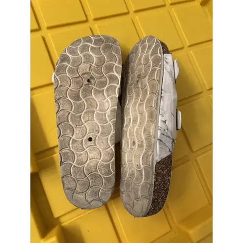 Ardene Women's Slides Marble White Gray Size 9 Buckles