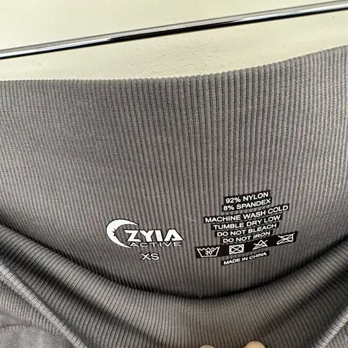 Zyia Active Women’s Extra Small Grey Seamless Workout Pants