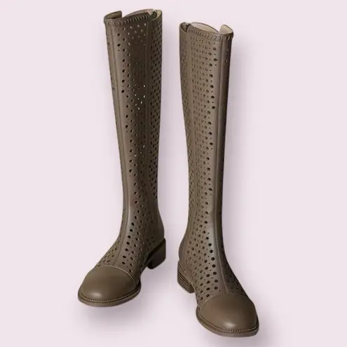 Boutique Vero Cuiza Perforated Hole Knee High Boots 9.5