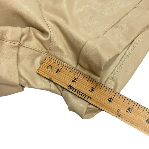 Sincerely Jules Shorts Women L Faux Leather Beige Pull On Elastic Waist FLAWED