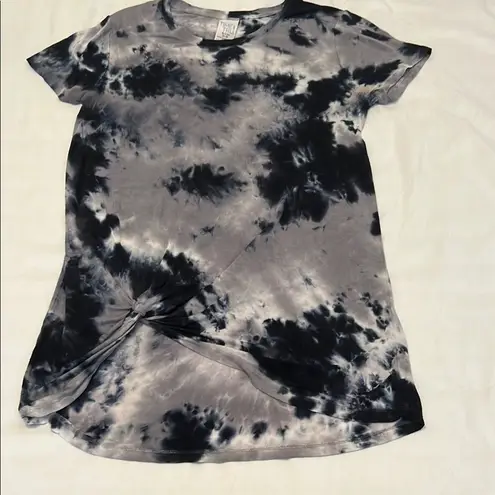 Time & Tru size small short sleeve black and grey tie dye knot front tunic EUC