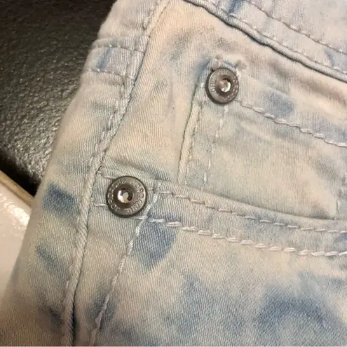 Jordache Blue & White Tie Dye Stretchy Denim Shorts Long Junior’s sz14 Med-Large