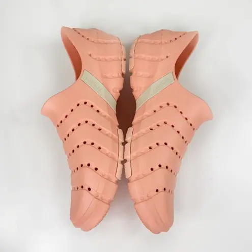 Sperry  Water Strider Perforated Slip On Sneaker Shoe Peach Orange 9 Women 8 Men