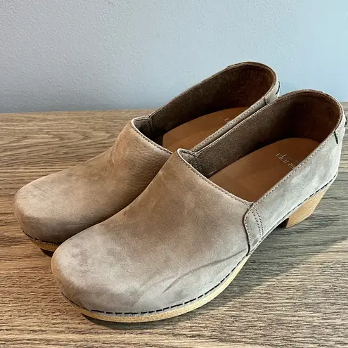Dansko Mavis Nubuck Leather Slip On Clogs Size EU 41 Comfort Shoes Taupe Tan