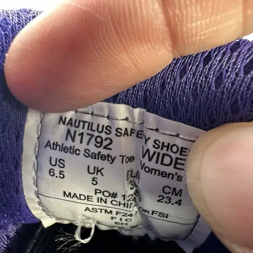 NIB Nautilus Athletic Safety Toe Work Shoes N1792 Purple Women's 6.5 Wide EE