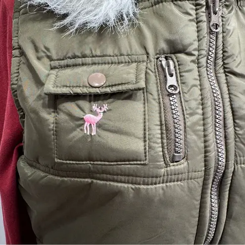 Pennsylvania Embroidered Olive Green Faux Fur Trim Puffer Vest Size Medium