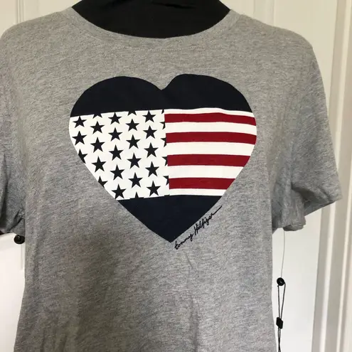 Tommy Hilfiger  Womens T-Shirt Heart America Flag Graphic Short Sleeve Gray Large