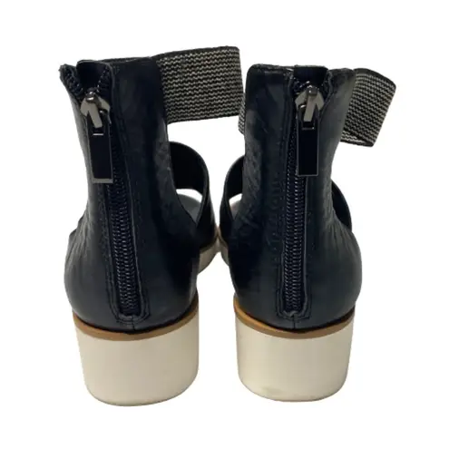 LOGO By Lori Goldstein Logo Lori Goldstein Saffy Leather Ankle Strap Sandals Black Sz 7.5 (37.5)