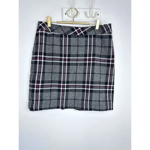 Eddie Bauer Skirt Womens Medium 6 Gray Plaid Tartan Wool Blend Lined Mini Winter