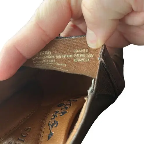 Earth Spirit Classics Emma Clogs Brown Leather Size 6