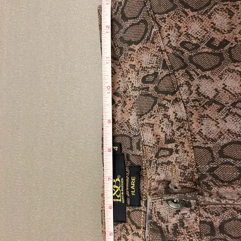 L&B Lucky & Blessed Snake Skin Printed Flare Bell Bottom Size 4 Jeans