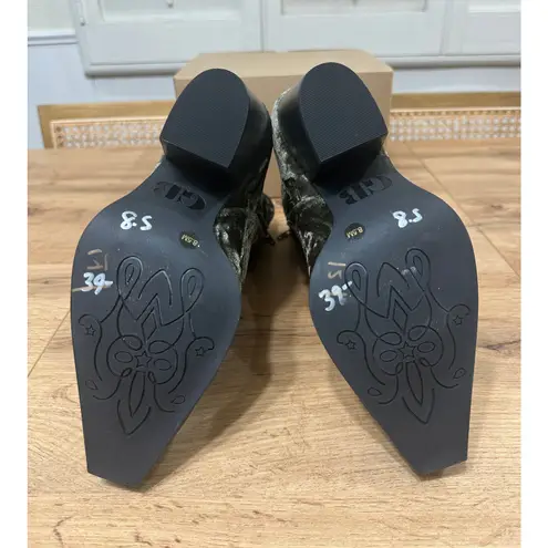 Giani Bernini Gianni Bini GB Star-Crossed 3 Velvet Western Boots Green Velvet Sz 8.5 NWOB Chic