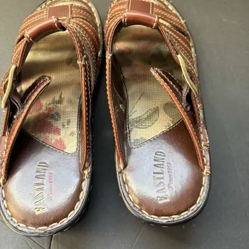 EastLand Women's Leather Sandals Size 10 Brown Fisherman Clogs Slip On Sandals