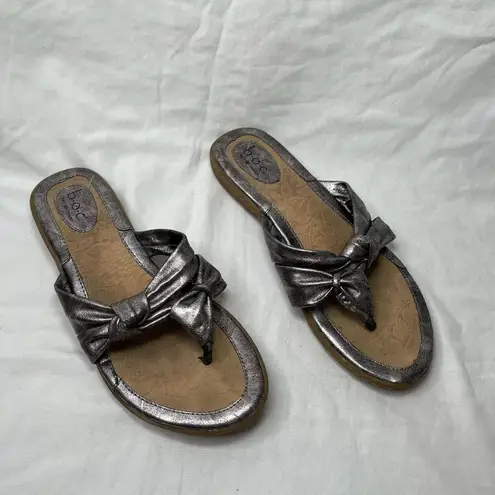 B.O.C Born Concept Womens Metallic Silver Bow Thong Toe Sandal Flip Flops 10