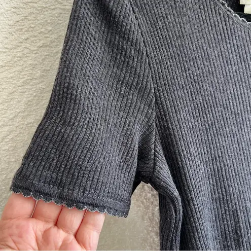 Escada Women’s Vintage New Wool Blend Short Sleeve Knit Shirt Size Large Black