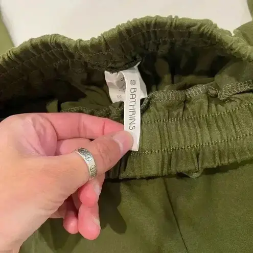 Bathrins Tapered Army Green Joggers with Pocket and Drawstring Womens Size Small