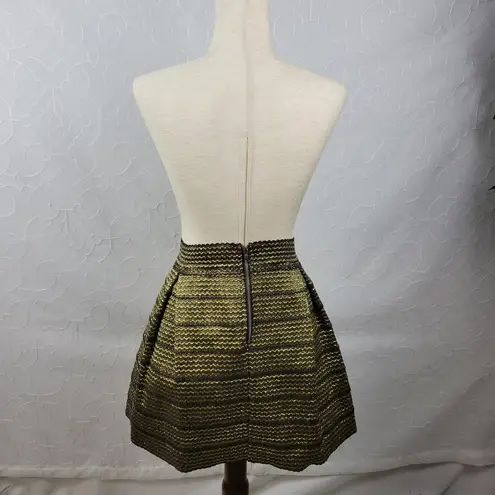 June & Ivy Womens Skirt Size L Gold Black Metallic Pleated A