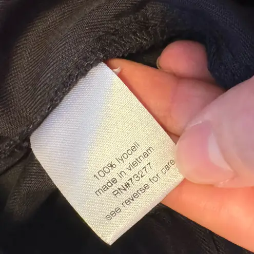 Elizabeth and James WOMANS Black Paperbag Utility Easy Shorts stretch size small - Image 8