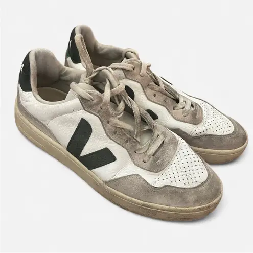 VEJA V-90 Leather Suede Green Sneakers in Women’s Size 10