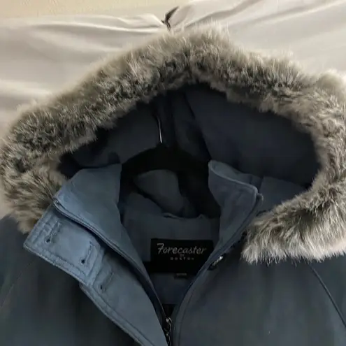 FORECASTER OF BOSTON WO SIZE MEDIUM PETITE Fur