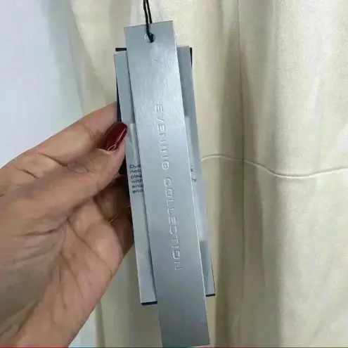 Halston Heritage Evening Collection Halter Satin Cream Dress Size 0