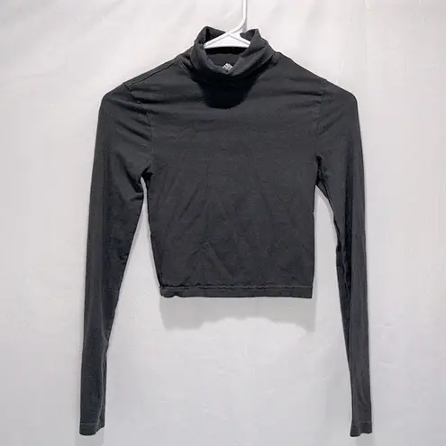 Divided Cropped turtle neck XXS  by H&M grey gray long sleeved crop turtle neck