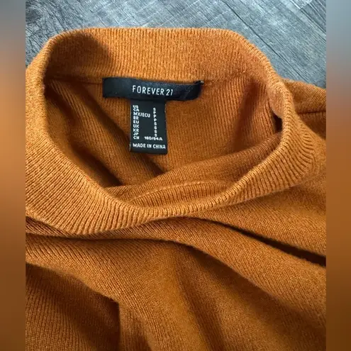 Forever 21  orange Sweater dress size small