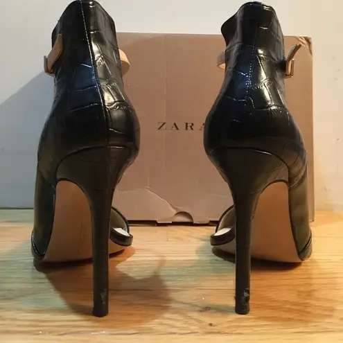 ZARA  vamp black crocodile ankle strap heels