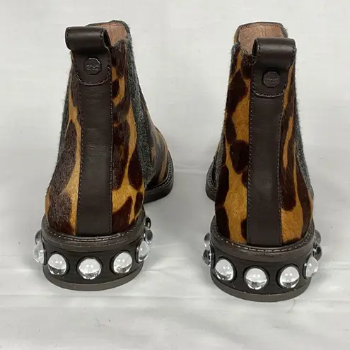 Louise et Cie Chelsea Boot Venda Embellished Heel Animal Print Calf Hair SZ 6.5